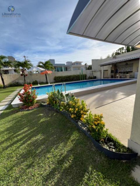 Casa à venda em Camaçari, Guarajuba (Monte Gordo), com 5 suítes, com 250 m², Condomínio Mar Azul